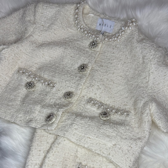 MABLE Cream Textured Skirt Set - Picture 7 of 15